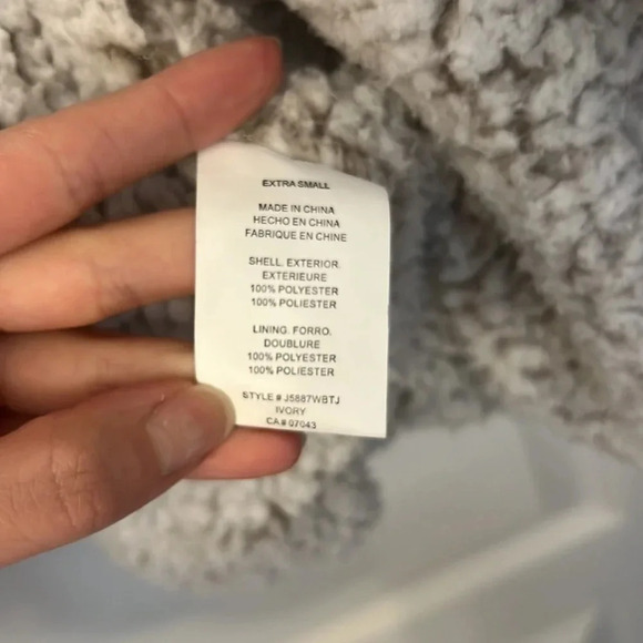 Thread & Supply Faux Fur Cozy Warm Sherpa Vest | Size  XS Ivory - Picture 7 of 7